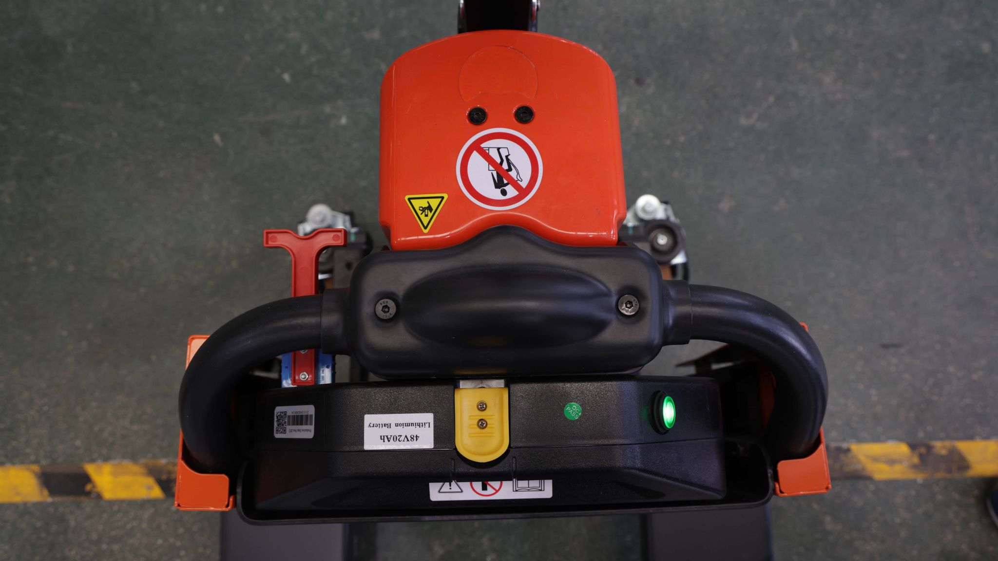 Noblelift PT E20Q2  Electric Pallet Truck www.noblelifteurope.com